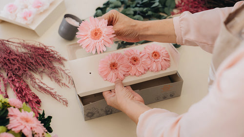 <p>Perché i fiori conservati sono la scelta migliore per l'estate?</p>